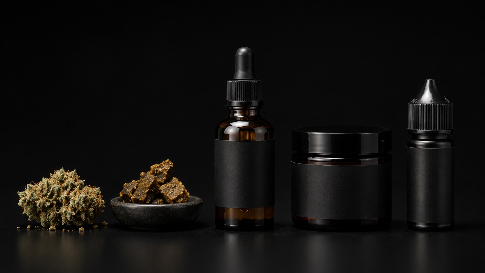 Différentes formes de produits CBD : flacon, pot et résine